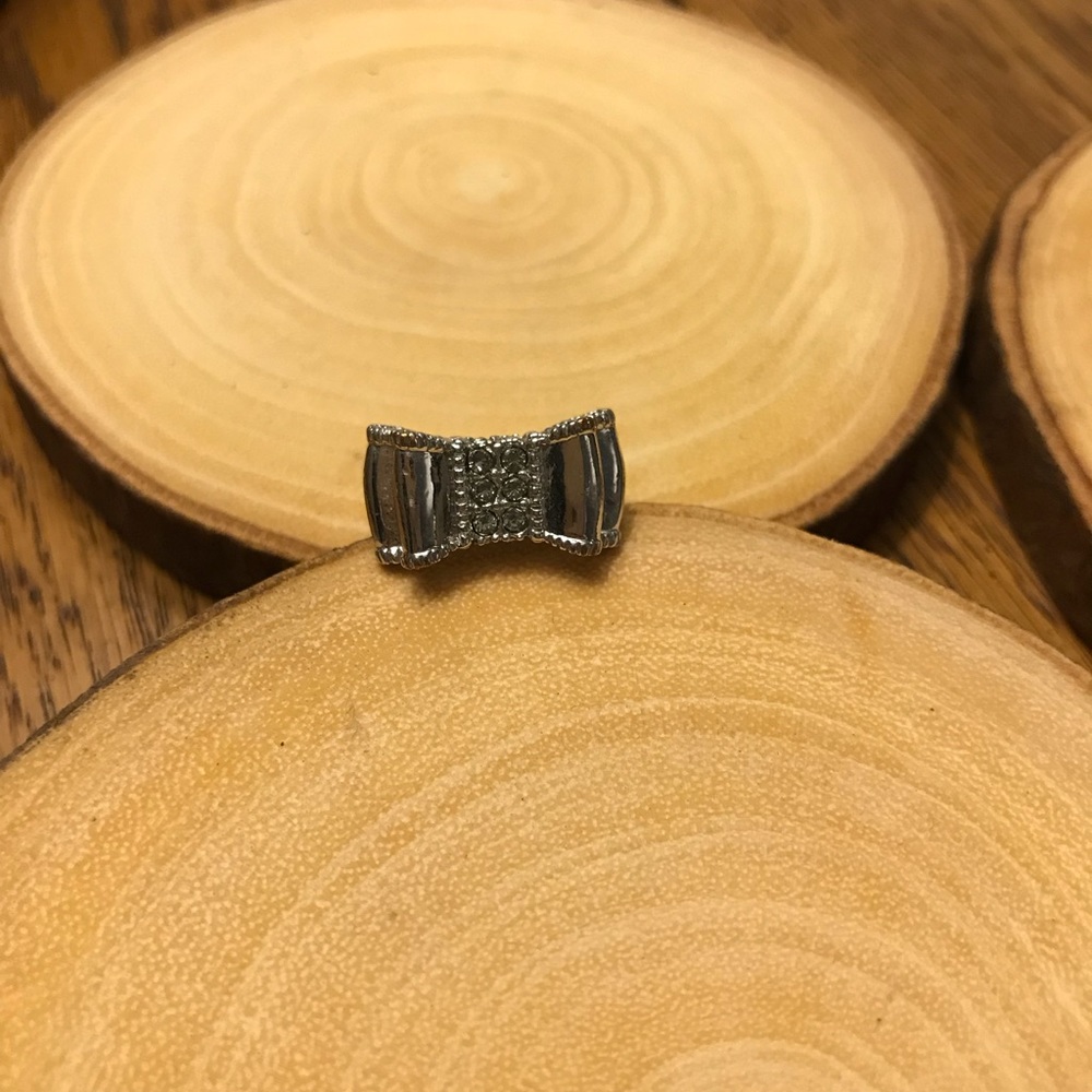 Kate Spade bow silver ring size 7